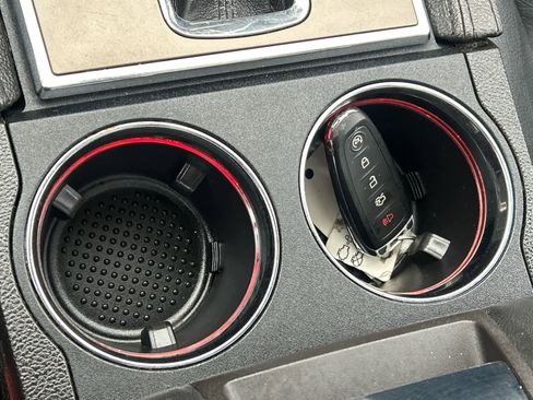 Used 2014 Lincoln MKX AWD w/ Equipment Group 102A image 38