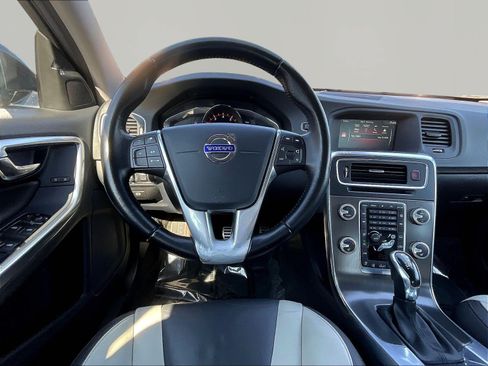Used 2016 Volvo S60 T5 Cross Country Platinum w/ Protection Package AWD/4WD image 8