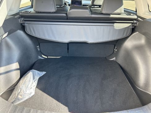 Certified 2025 Toyota Corolla Cross XLE FWD image 19