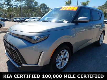 Certified 2025 Kia Soul LX