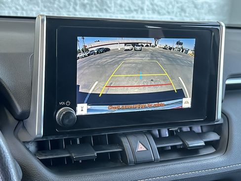 Certified 2024 Toyota RAV4 LE AWD/4WD image 18