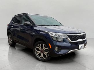 Used 2023 Kia Seltos SX video 1