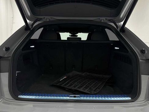 Used 2024 Audi RS Q8 image 42