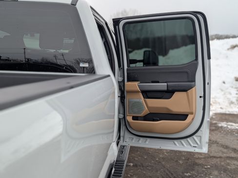 Used 2025 Ford F250 XLT w/ Black Appearance Package image 46