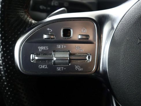 Used 2023 Mercedes-Benz GLB 250 w/ AMG Line image 41
