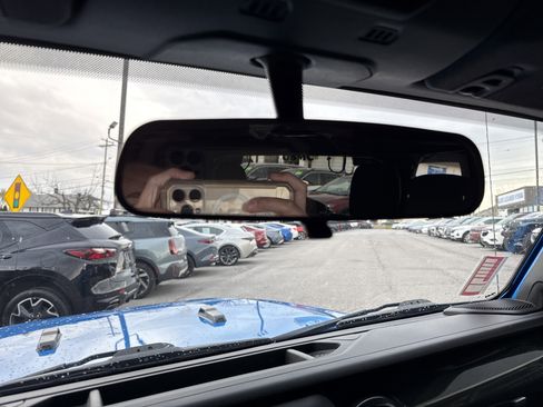 Used 2022 Jeep Wrangler Unlimited Sport image 25