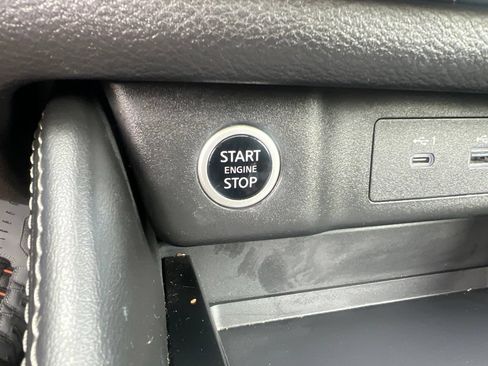 Certified 2023 Nissan Rogue SL AWD/4WD image 59