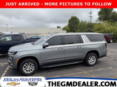 Used 2025 Chevrolet Suburban LT w/ Comfort Package