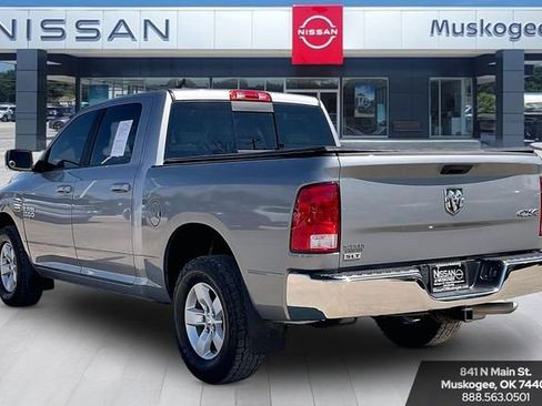 Used 2019 RAM 1500 Classic SLT w/ Luxury Group AWD/4WD image 4