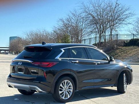 Certified 2023 INFINITI QX50 Luxe image 2