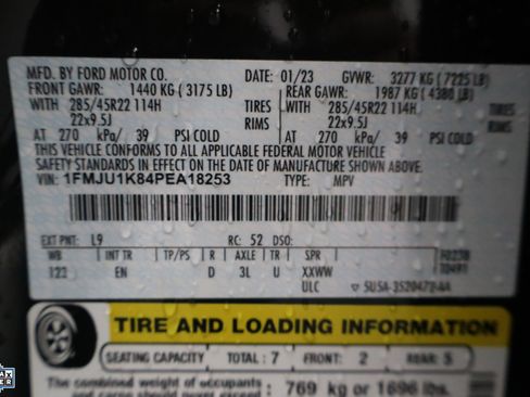 Used 2023 Ford Expedition Limited image 31