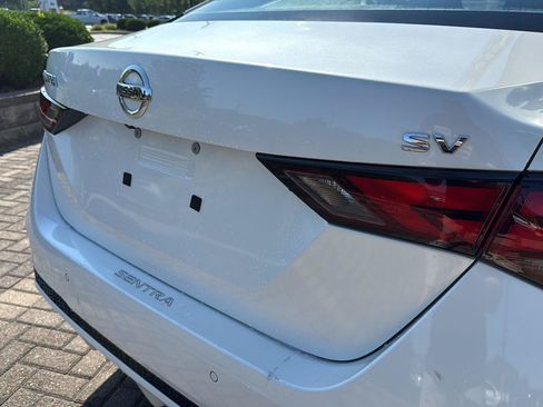 Used 2021 Nissan Sentra SV FWD image 11