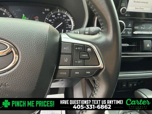 Used 2021 Toyota Highlander XLE image 22