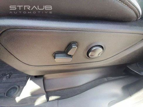 Used 2022 RAM 1500 Big Horn AWD/4WD image 37