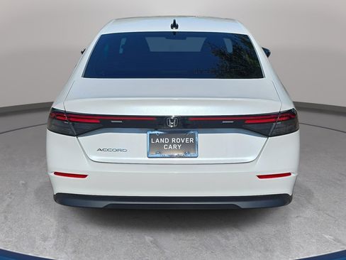 Used 2025 Honda Accord SE image 6