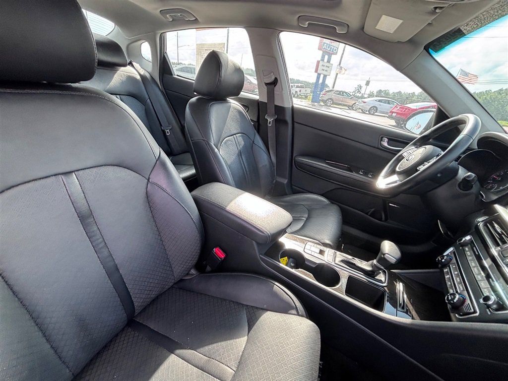 Used 2020 Kia Optima Premium FWD image 23