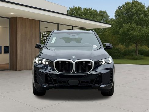 New 2026 BMW X5 M60i image 2