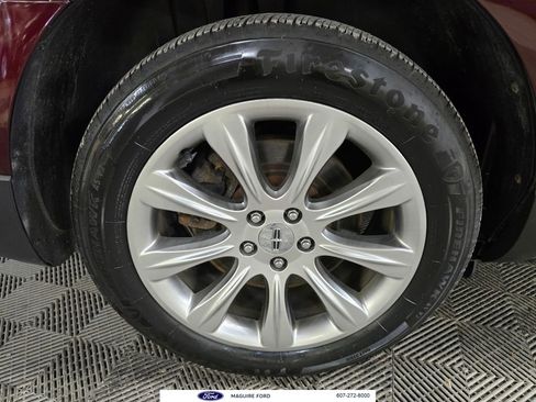 Used 2017 Lincoln MKT AWD image 17