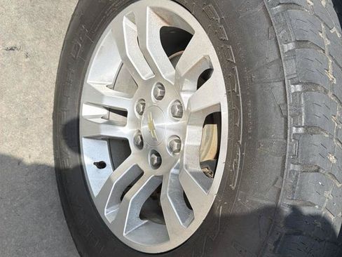 Used 2020 Chevrolet Tahoe LS AWD/4WD image 40