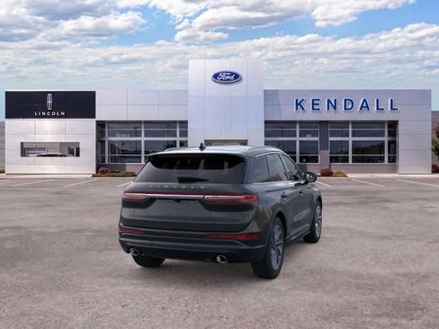 Used 2024 Lincoln Corsair Grand Touring AWD/4WD image 8