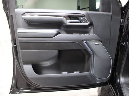 Used 2024 Chevrolet Silverado 2500 LTZ w/ LTZ Convenience Package AWD/4WD image 16