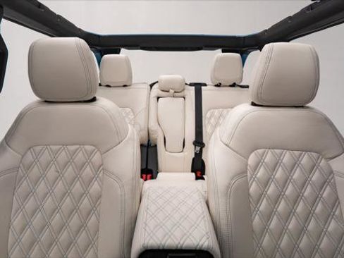 Used 2025 Ford Bronco 4-Door image 32