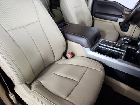 Certified 2018 Ford F150 Lariat w/ Equipment Group 502A Luxury image 10