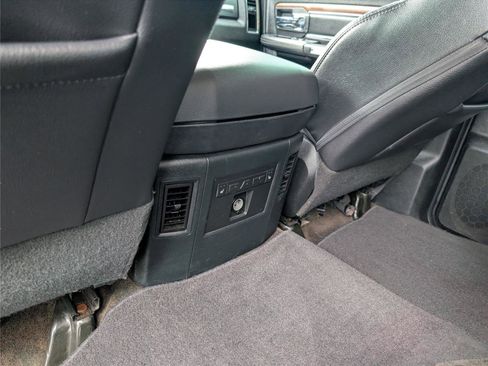 Used 2017 RAM 1500 Laramie w/ Convenience Group image 32