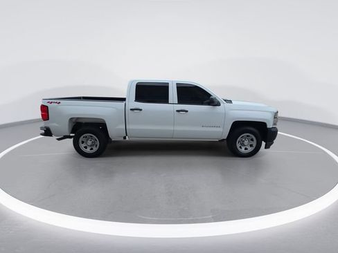 Used 2018 Chevrolet Silverado 1500 W/T AWD/4WD image 9
