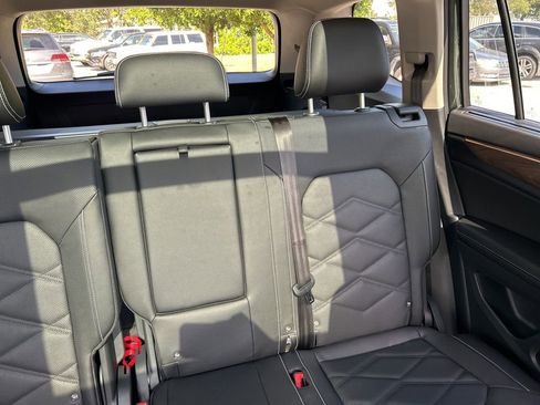 New 2026 Volkswagen Atlas SE image 13