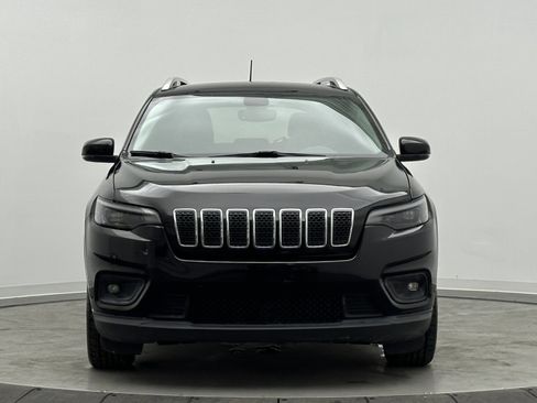 Used 2019 Jeep Cherokee Limited image 2