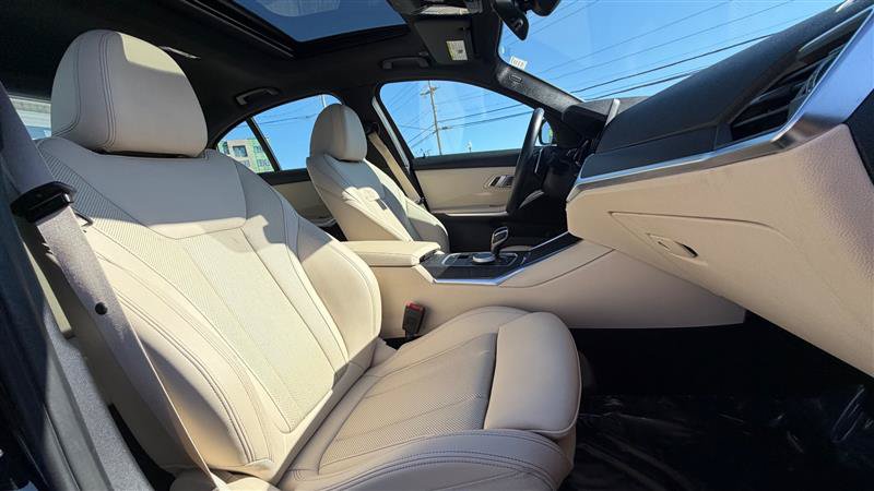 Used 2022 BMW 330i Sedan RWD image 37
