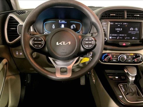 Certified 2024 Kia Soul LX FWD image 5