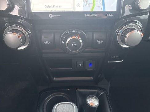 Certified 2022 Toyota 4Runner TRD Off-Road Premium image 31