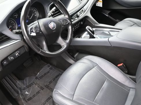 Used 2020 Buick Enclave Essence FWD image 10