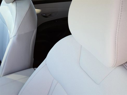 New 2026 Hyundai Tucson SEL image 24