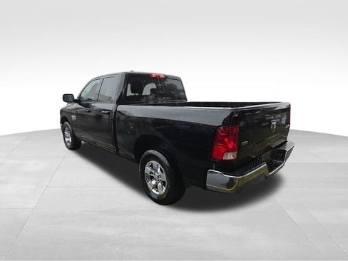 Used 2024 RAM 1500 Classic SLT image 9
