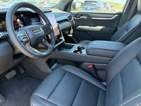New 2027 GMC Acadia Elevation w/ Elevation Premium Package FWD image 16