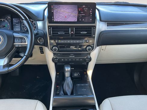 Used 2023 Lexus GX 460 Premium image 13