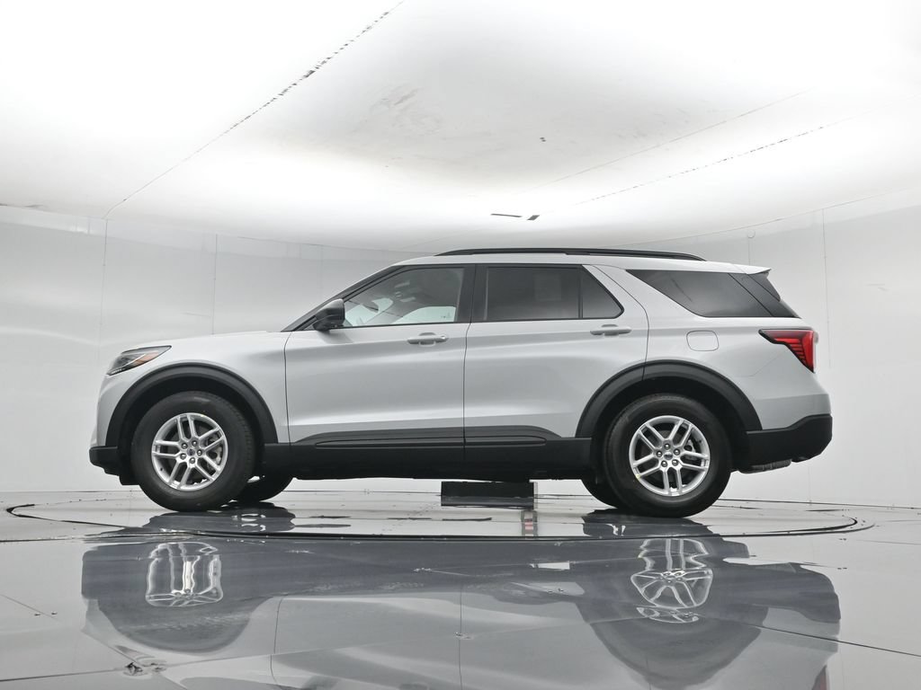 New 2027 Ford Explorer Active RWD image 7