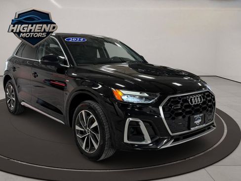 Used 2024 Audi Q5 2.0T Premium w/ Convenience Package image 8