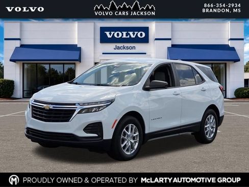 Used 2022 Chevrolet Equinox LS w/ LPO, Floor Liner Package FWD image 7
