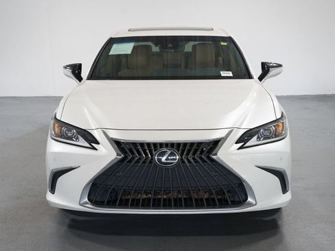 Used 2024 Lexus ES 350 w/ Premium Package FWD image 2