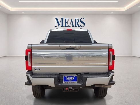Used 2024 Ford F350 Platinum w/ FX4 Off-Road Package AWD/4WD image 4