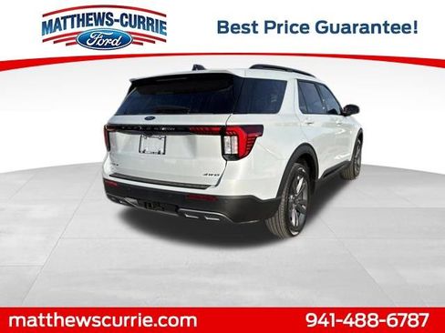 New 2026 Ford Explorer Active w/ Active Comfort Package image 4