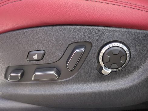 New 2026 Genesis GV70 2.5T Sport Prestige AWD/4WD image 18