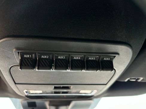 Certified 2022 Ford F150 Raptor w/ Raptor 37 Performance Package AWD/4WD image 25