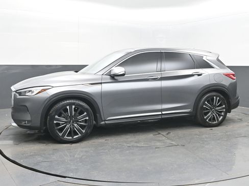 Used 2021 INFINITI QX50 Luxe w/ Appearance Package image 4