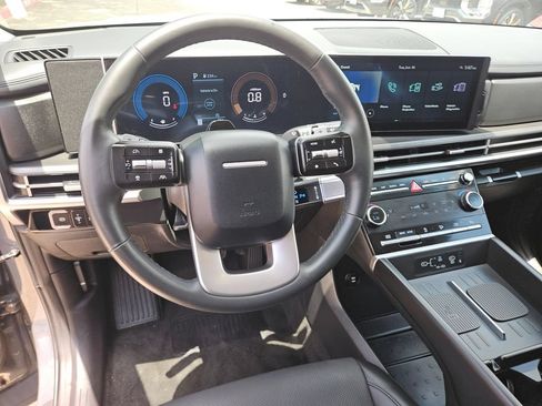 Used 2025 Hyundai Santa Fe SEL FWD image 17