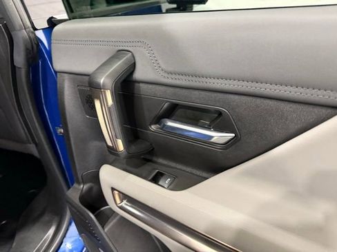 Used 2024 GMC Hummer EV 2X w/ LPO, Illumination Package image 28